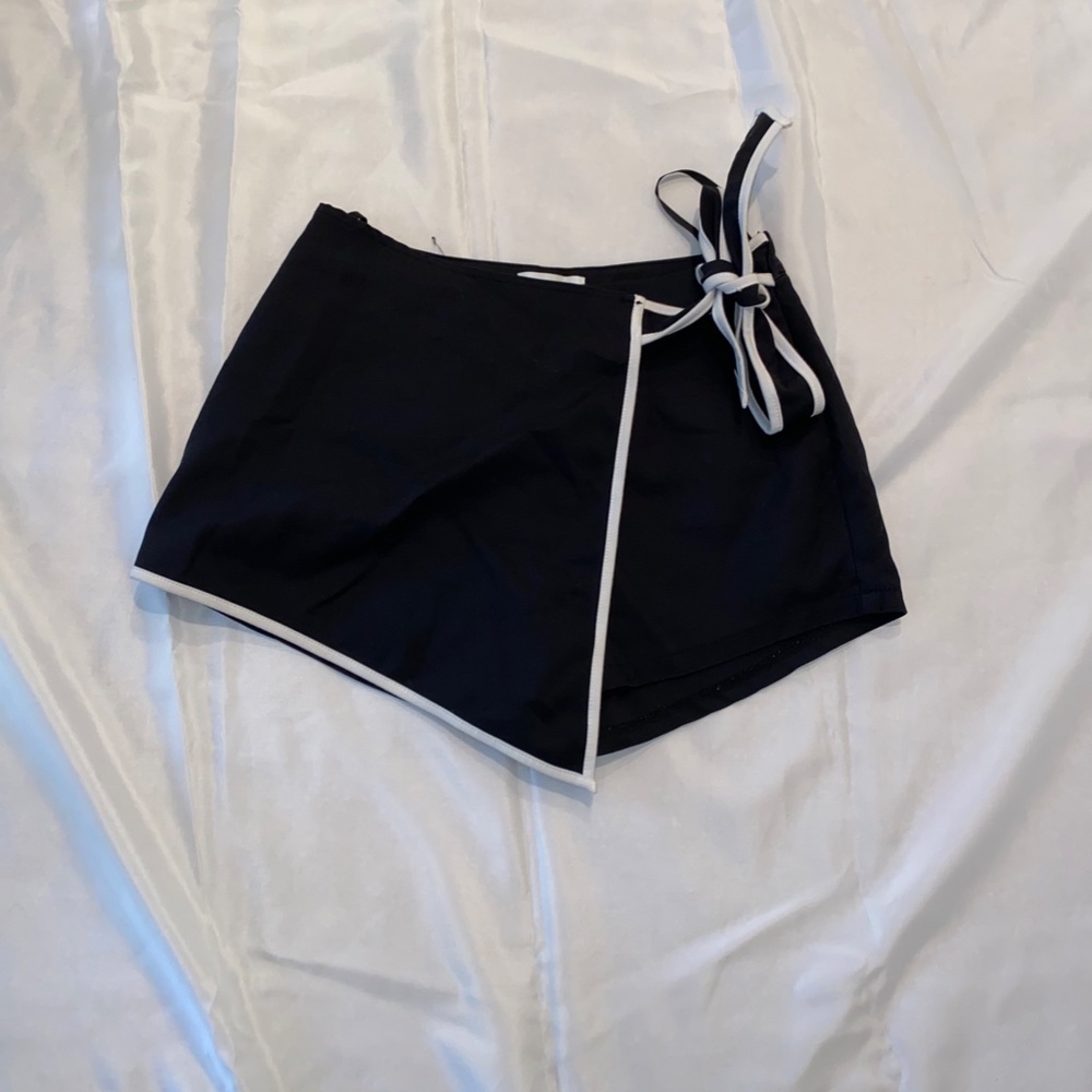 by the way. black with white trim wrap shorts